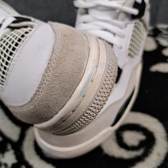 Size 6.5Y Nike Air Jordan 4 Retro Mid Military Black - Picture 15 of 16